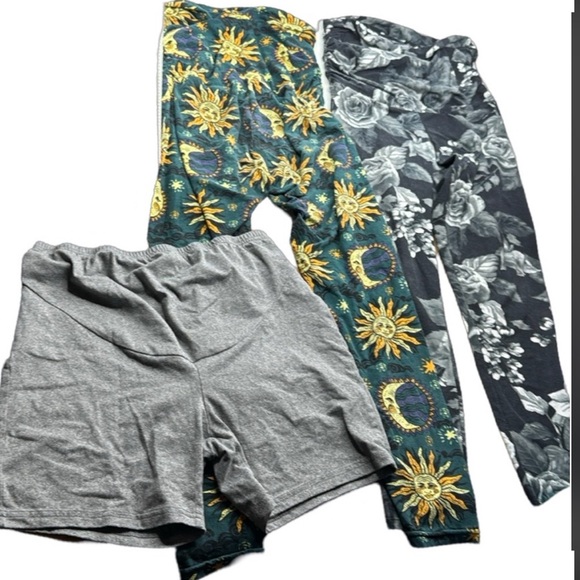 2-Pair Women's Maternity Leggings +โ Comfy Shorts Set - Picture 3 of 6